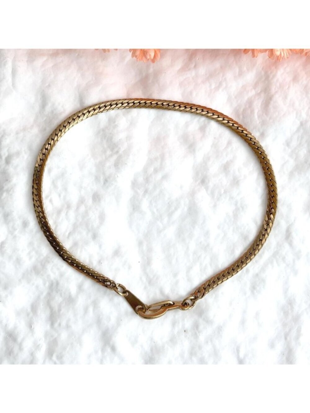 Gold Toned Herringbone Chain Minimalist 80's Vintage Bracelet